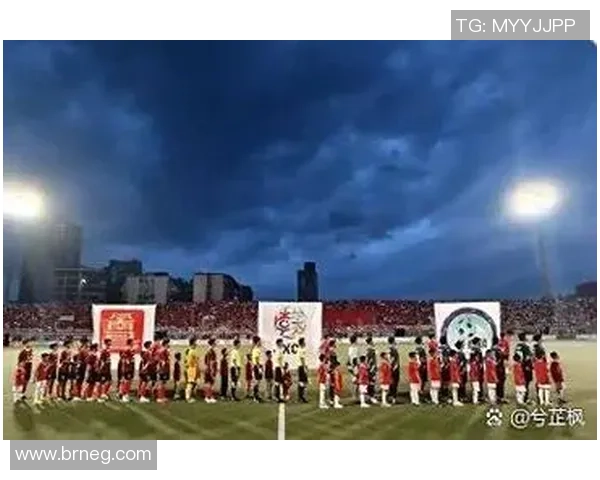 南京足球队默契配合的秘密与战术解析揭秘